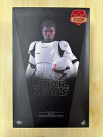 Hottoys Hot Toys 1/6 Scale MMS367 MMS 367 Star Wars Episode VII The Force Awakens - Finn (First Order Stormtrooper Version) Action Figure USED