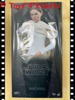 Hottoys Hot Toys 1/6 Scale MMS678 MMS 678 Star Wars Episode II Attack of the Clones - Padme Amidala Action Figure NEW