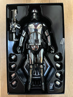Hottoys Hot Toys 1/6 Scale MMS328 MMS 328 Star Wars Episode VII The Force Awakens - Captain Phasma Action Figure USED