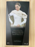 Hottoys Hot Toys 1/6 Scale MMS678 MMS 678 Star Wars Episode II Attack of the Clones - Padme Amidala Action Figure USED