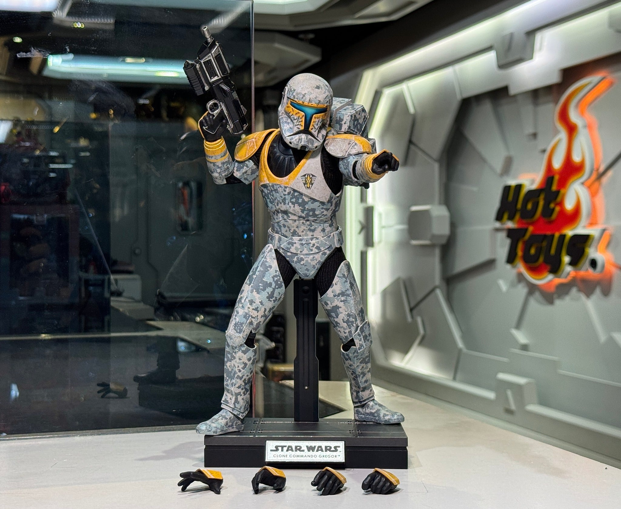 PRE-ORDER Hottoys Hot Toys 1/6 Scale TMS155 TMS 155 Star