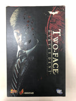 Hottoys Hot Toys 1/6 Scale MMS81 MMS 81 Batman The Dark Knight  - Two Face Action Figure USED