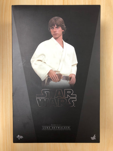 Hottoys Hot Toys 1/6 Scale MMS297 MMS 297 Star Wars Episode IV A New Hope - Luke Skywalker (Normal Edition) Action Figure USED