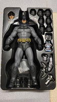 Hottoys Hot Toys 1/6 Scale VGM18 VGM 18 Batman Arkham City - Batman Action Figure USED