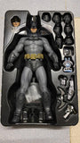 Hottoys Hot Toys 1/6 Scale VGM18 VGM 18 Batman Arkham City - Batman Action Figure USED