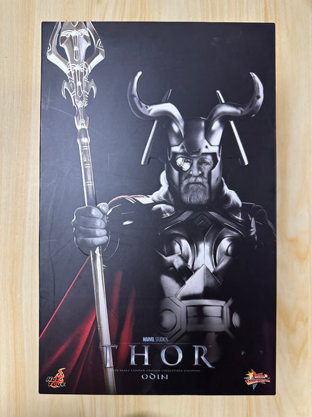 Hottoys Hot Toys 1/6 Scale MMS148 MMS 148 Thor - Odin Action Figure USED